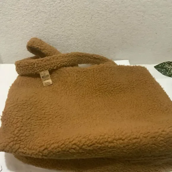 NWT Victoria’s Secret PINK Cozy Plush Tote Bag - Picture 8 of 11